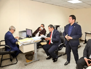 Dictan prisión domiciliaria para Hugo Javier en causa de desvío de fondos · Radio Monumental 1080 AM