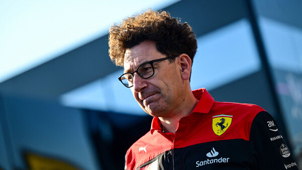 Mattia Binotto deja su cargo como director de la escudería Ferrari