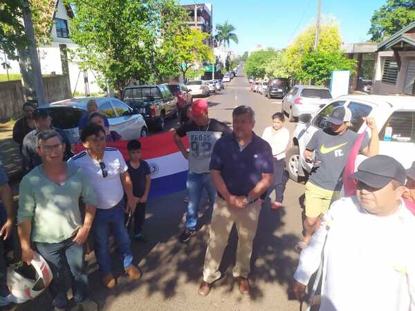 Exigen castigo para dirigente que supuestamente agredió a vecino