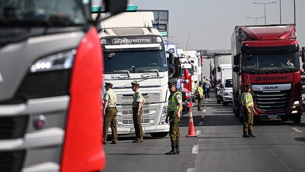 Tras más de una semana de paro, el Gobierno y camioneros llegaron a un acuerdo - .::Agencia IP::.