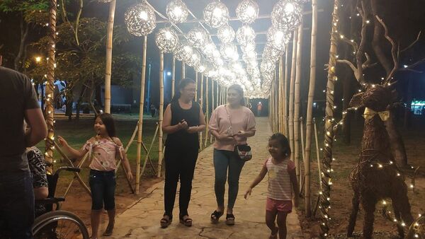 Artesanía en ysypo es la estrella del Paseo de Luces en Tobatí