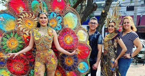 La Nación / Alfredo Gaona, el creativo diseñador nacional de trajes alegóricos para misses