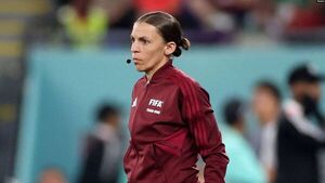 La primera mujer en la historia en dirigir un partido de un Mundial