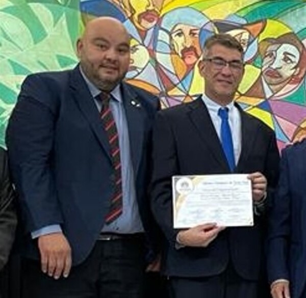 Ronald Acevedo distinguido por el Poder Legislativo de Ponta Porã