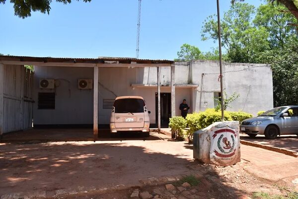 Comisaría en deplorable estado y sin patrullera en una colonia de Santaní - Nacionales - ABC Color