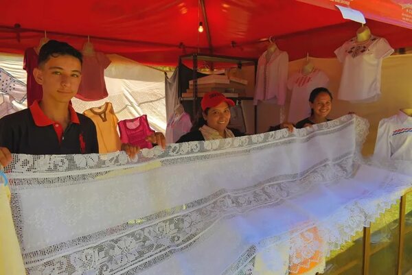 Prosigue Expoferia de Ao Po’i en Yataity del Guairá - Nacionales - ABC Color