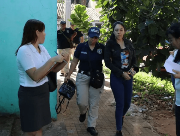 Imputan por supuesto hurto a la empleada del exfiscal Javier Ibarra · Radio Monumental 1080 AM