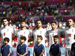Tras supuestas amenazas del régimen, jugadores de Irán cantaron el himno - Unicanal
