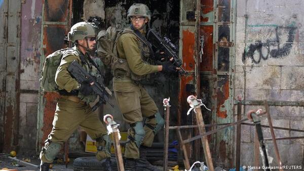 Tensa jornada en Cisjordania: cinco palestinos muertos y militar israelí herida