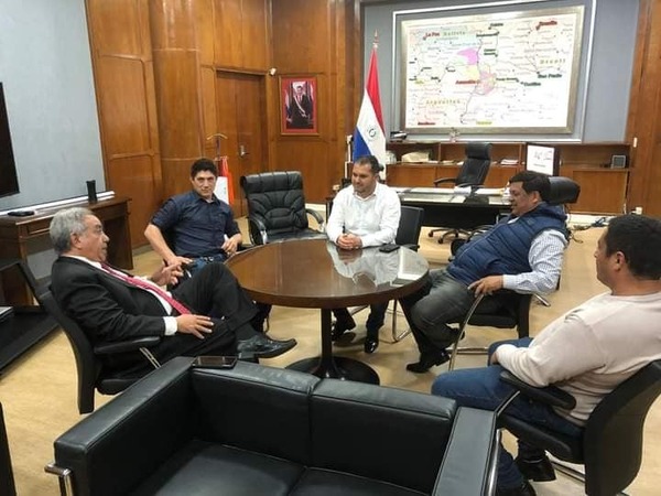Senado aprueba asfaltado de tramo productivo en Minga Porã y el corrupto ZI se quiere embanderar