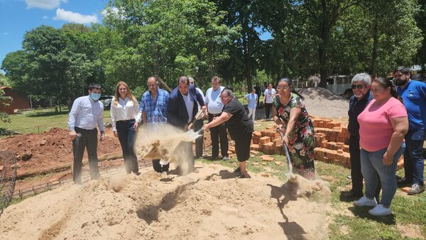 Gobernación inicia ampliación del Centro de Salud de Loreto