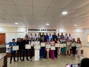 Junta Municipal homenajeó a jóvenes emprendedores - Radio Imperio