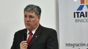 Itaipú recortaría fondos de Fonacide y Becal para pagos de ex obreros