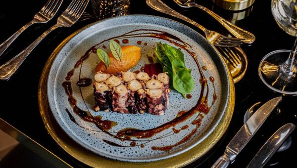 Josephine se renueva y vuelve a abrir sus puertas (esta vez como restaurante-bar)