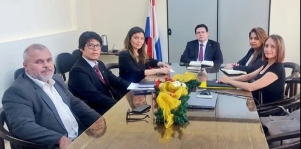 Abrirán investigación a los hijos del ministro Antonio Fretes - Paraguaype.com