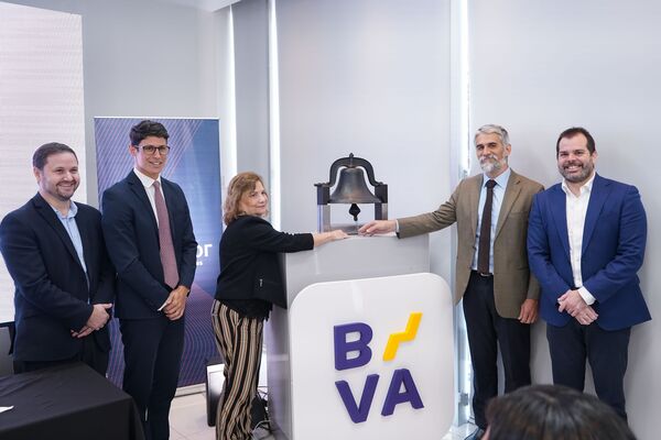 Exitosa colocación de bonos de Comfar, por G. 30.000 millones - MarketData