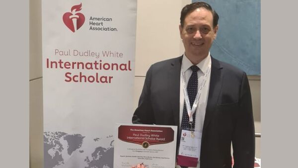 Premian a médicos del Sanatorio Migone por una investigación | Eventos - Premiaciones | 5Días