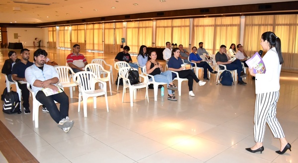 El Instituto de la ARP organizó una charla sobre educación financiera