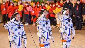 Astronautas chinos llegan a la estación espacial Tiangong
