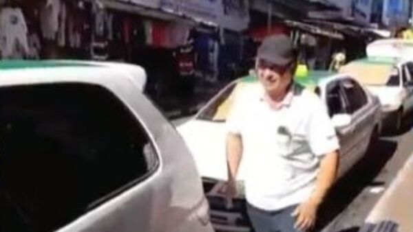 Taxista devolvió 4.000 dólares a un turista: "Estoy muy contento", dijo