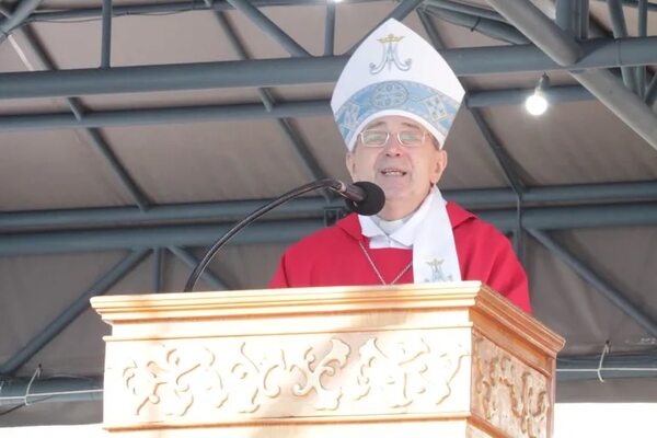 Monseñor Steckling lamentó la violencia intrafamiliar que viven las mujeres - Nacionales - ABC Color