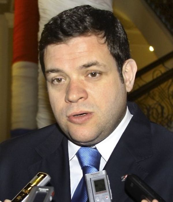Contraloría indaga al síndico de quiebras y esposa que estarían vinculados a Antonio Fretes - PDS RADIO