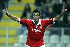 Vídeo: En Qatar recuerdan a “Tacuara” Cardozo y su paso por el Benfica - Soy un viral - ABC Color
