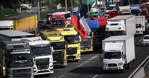 La Nación / Chile: paro de camioneros finaliza tras fijar precio del diésel