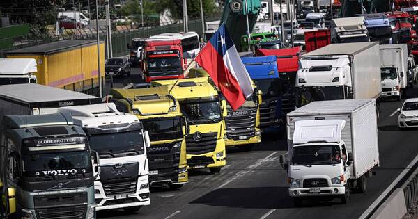 La Nación / Chile: paro de camioneros finaliza tras fijar precio del diésel