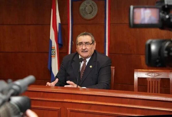 Cámara de Diputados se suma a pedido de renuncia de Antonio Fretes e incluye a Llanes - Política - ABC Color