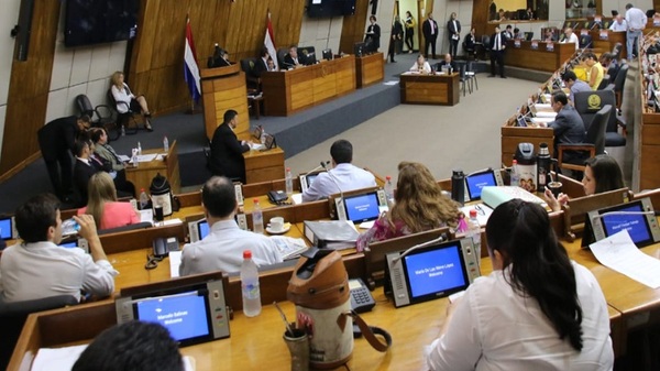 Aprueban proyecto que exhorta a ministros de la CSJ a renunciar - Noticias Paraguay
