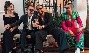 Nadia Ferreira con grandes estrellas en desfile de Dolce & Gabbana