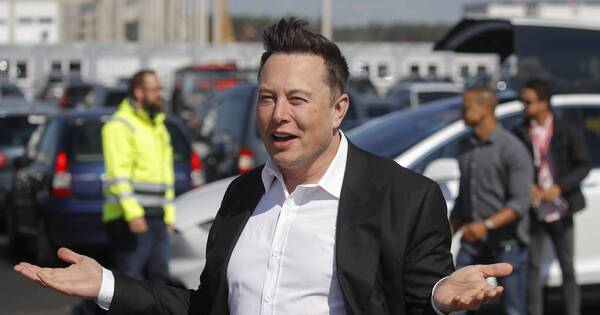 La Nación / Apple amenaza con quitar Twitter, según Elon Musk