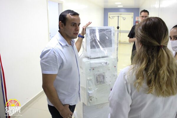 Reparan equipo de diálisis del hospital regional - Noticde.com
