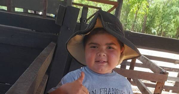 La Nación / El “capataz’i” de 6 años que conquistó las redes desde Choré