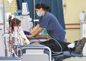 Salud Pública promete pagar deuda por servicio tercerizado de hemodiálisis - Nacionales - ABC Color