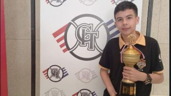 Fabrizio Báez, la joven esperanza de Mallorquín en el ajedrez