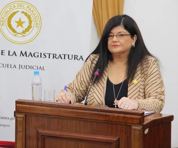 Ministra de la Corte Llanes a respondió a diputados que pidieron su renuncia - Nacionales - ABC Color