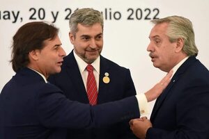Abdo confirma viaje a candente Cumbre del Mercosur en Montevideo y a asunción de Lula - Política - ABC Color