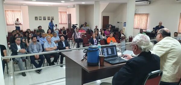Firman acuerdo de entendimiento en el primer “Foros de la Ciudad” - ABC en el Este - ABC Color