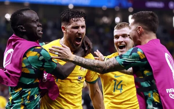 Australia elimina a Dinamarca y se cita con la Argentina de Messi - Fútbol Internacional - ABC Color