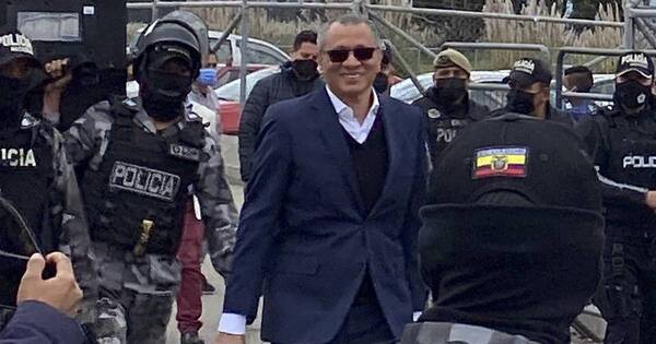 La Nación / Ecuador: piden anular fallo que liberó a exvicepresidente condenado por corrupción