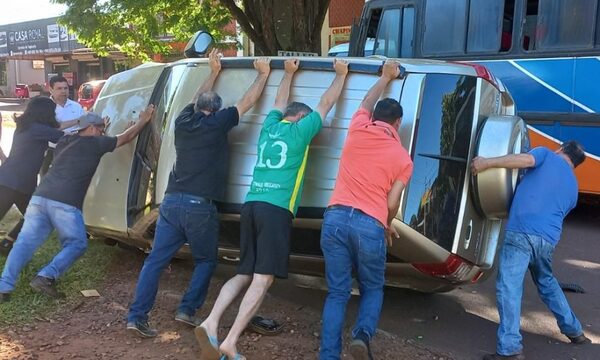 Violento accidente de tránsito deja daños materiales a los involucrados – Diario TNPRESS