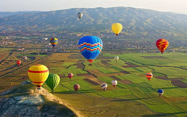 Globos aerostáticos que volarán en CDE estarán listos en el 2023 - La Clave
