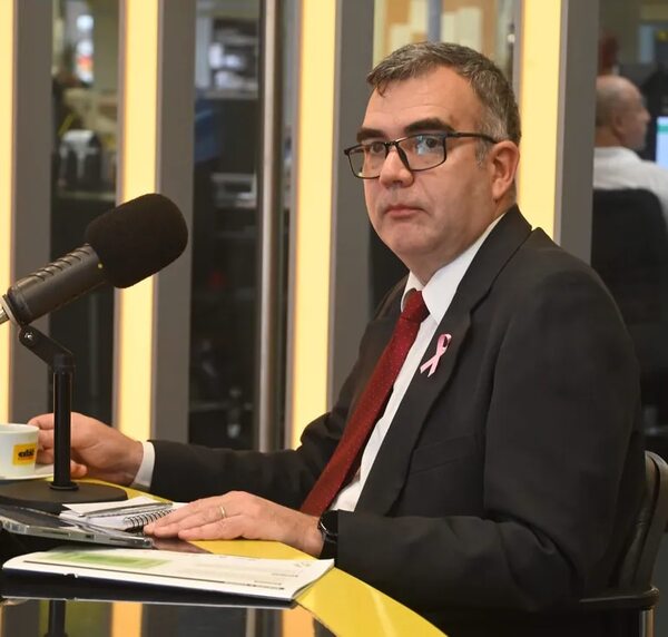 Derogación de donación de la UE: ministro Zárate acusa a cartistas de traición y de golpe bajo a la educación - Nacionales - ABC Color