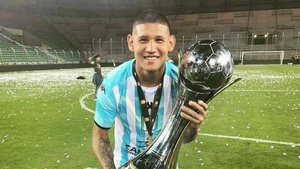¿Será llamado por la Albirroja? Un pelotero de Racing ya es "paraguasho"