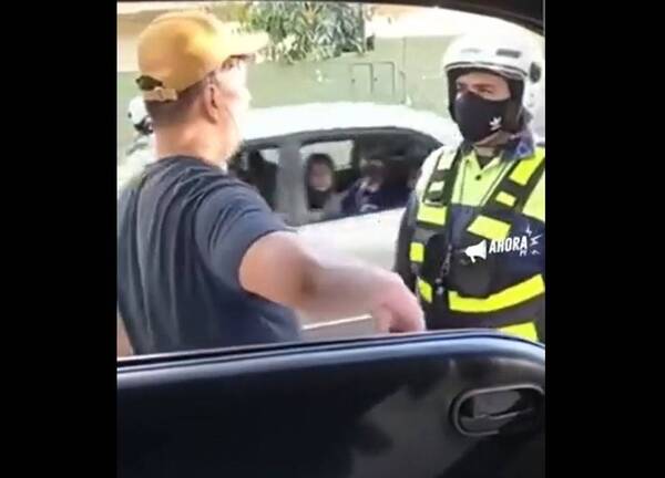 [VIDEO] "Zorro" a conductor: “Te voy a dar un apysarapo”