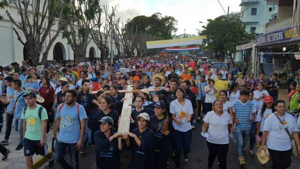 Diario HOY | Jóvenes celebran 25 años de peregrinación a Caacupé