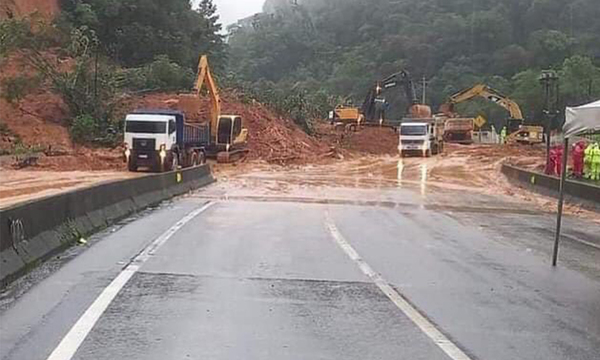Continúa el cierre de la ruta principal para llegar a las playas en Santa Catarina - OviedoPress