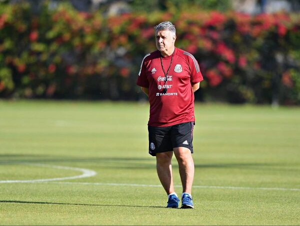 Periodista mexicano: "Martino se va por la puerta de atrás" · Radio Monumental 1080 AM